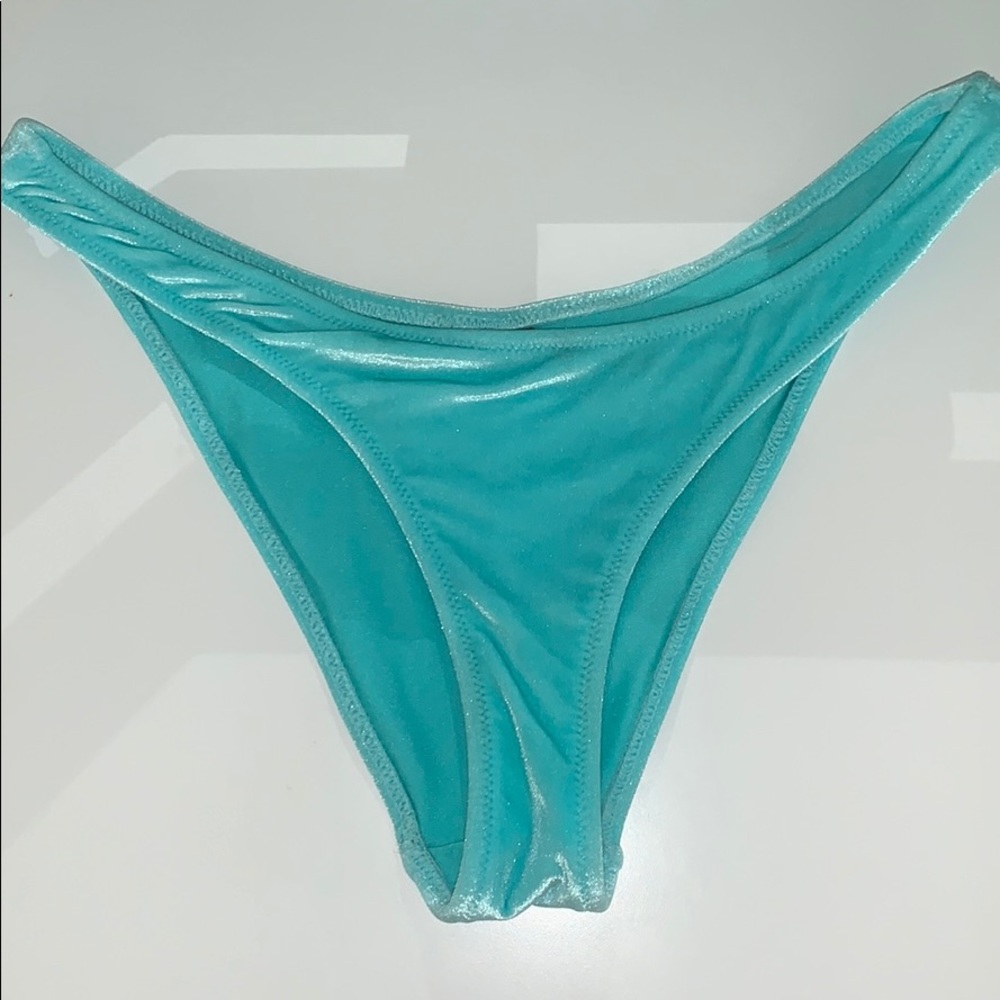 Blue crush bottoms